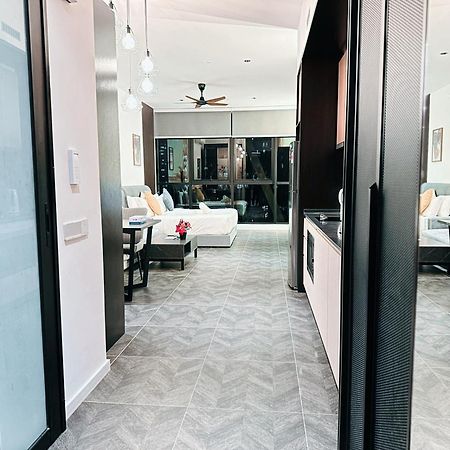 Scarletz Suites Klcc By Luxe Suites Kuala Lumpur Room photo