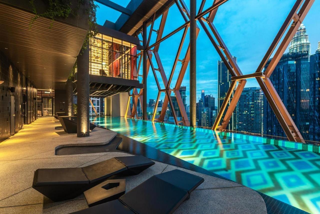 Scarletz Suites Klcc By Luxe Suites Kuala Lumpur Exterior photo